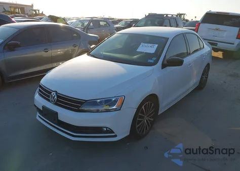 2016 Volkswagen Jetta 1.8T Sport from USA, damaged, VIN 3VWD17AJ8GM343755